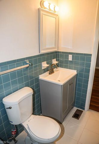 908 Old Buckroe RD, Hampton, VA 23663