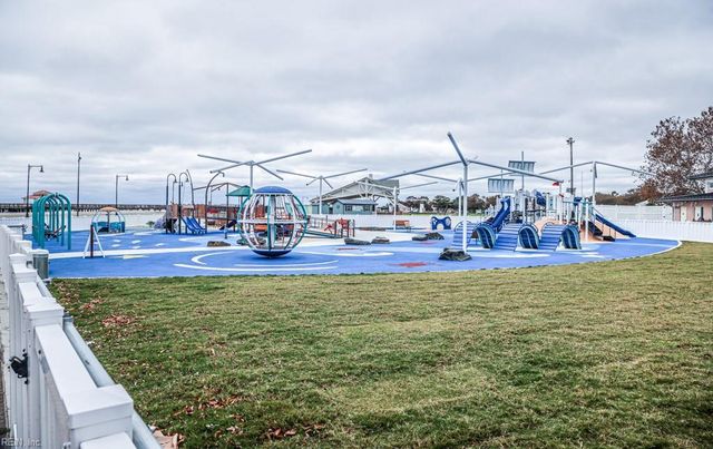 908 Old Buckroe RD, Hampton, VA 23663