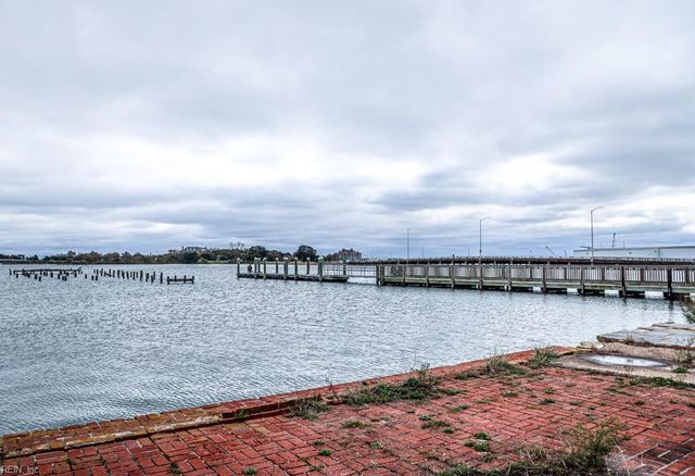 908 Old Buckroe RD, Hampton, VA 23663