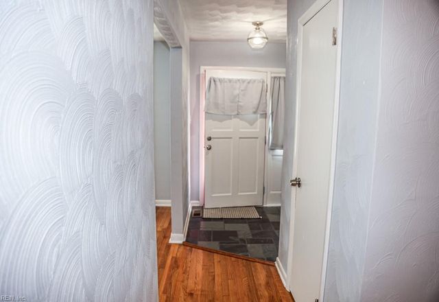 908 Old Buckroe RD, Hampton, VA 23663