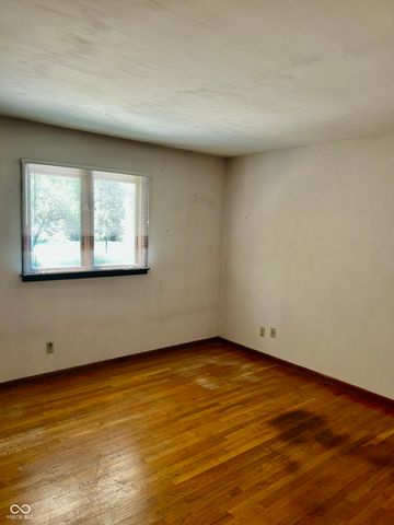 874 S Lakehurst Drive, Franklin, IN 46131