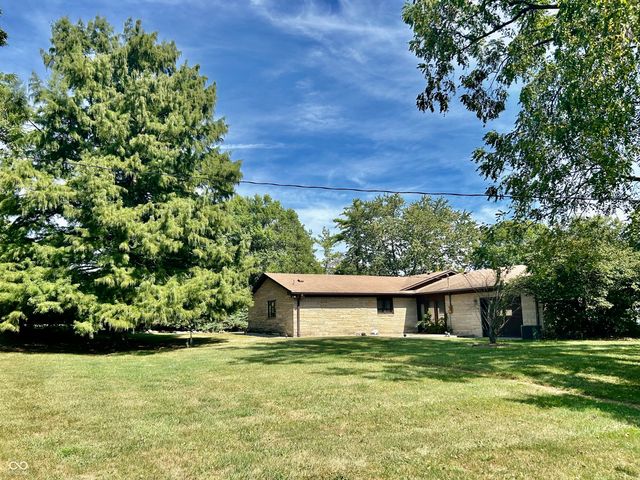 874 S Lakehurst Drive, Franklin, IN 46131