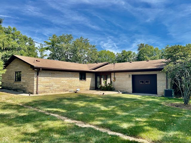 874 S Lakehurst Drive, Franklin, IN 46131