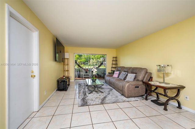 617 S State Road 7 1C, Margate, FL 33068