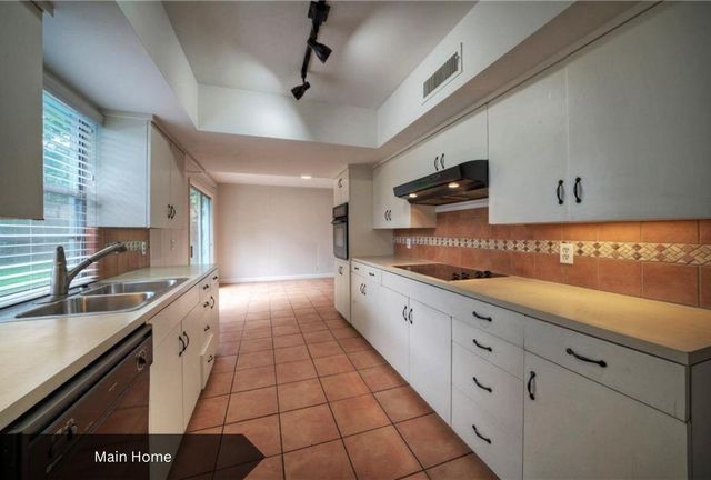 2105 Rabb RD, Austin, TX 78704