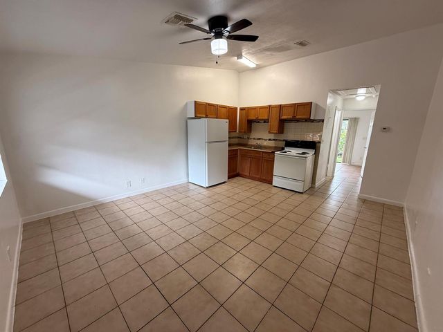 2316 MONROE Street 10, Hollywood, FL 33020