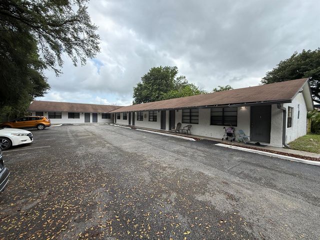 2316 MONROE Street 10, Hollywood, FL 33020