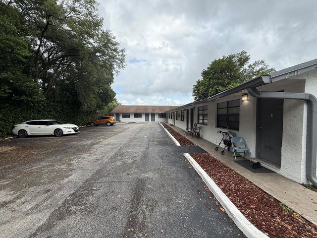 2316 MONROE Street 10, Hollywood, FL 33020