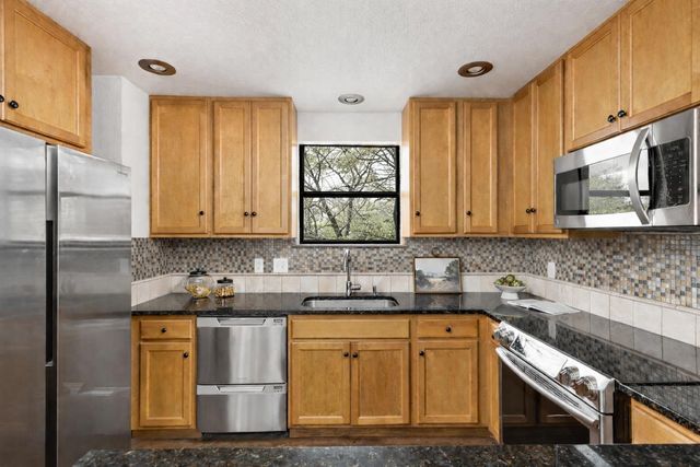 1500 Miami DR B, Austin, TX 78733