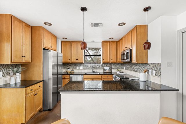 1500 Miami DR B, Austin, TX 78733