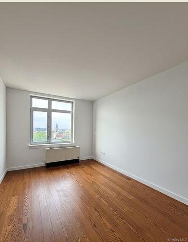 4028 College Point Boulevard 805, Flushing, NY 11354