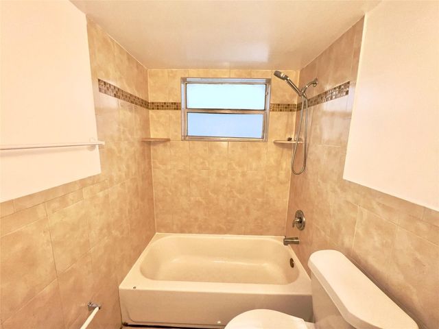 1021 NW 45th Street 4, Deerfield Beach, FL 33064