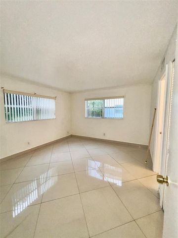 1021 NW 45th Street 4, Deerfield Beach, FL 33064