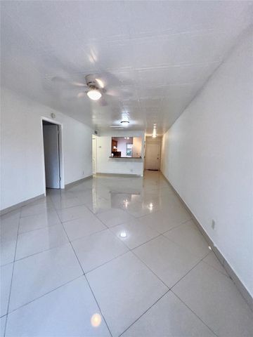 1021 NW 45th Street 4, Deerfield Beach, FL 33064