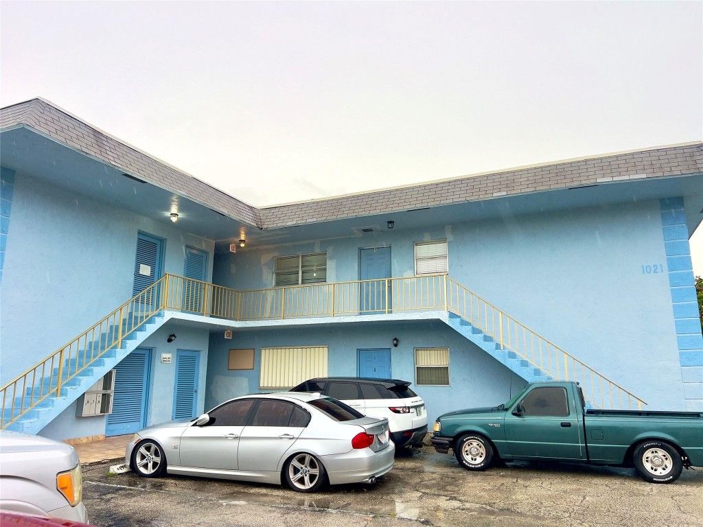1021 NW 45th Street 4, Deerfield Beach, FL 33064