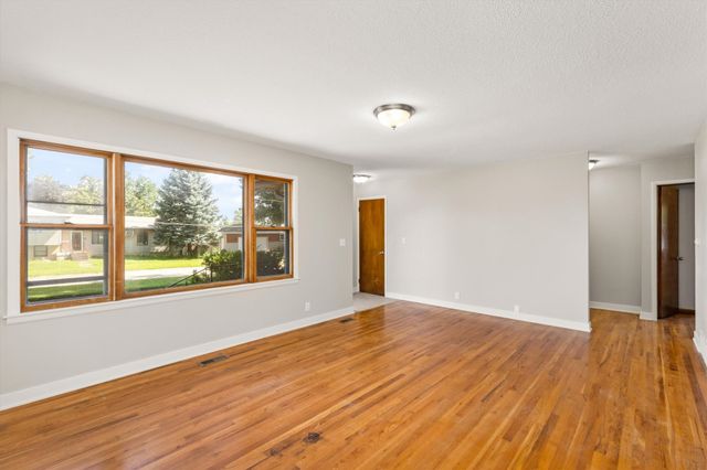 1519 Horse N Buggy Drive, Adel, IA 50003
