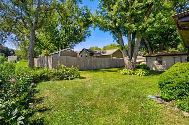 1519 Horse N Buggy Drive, Adel, IA 50003