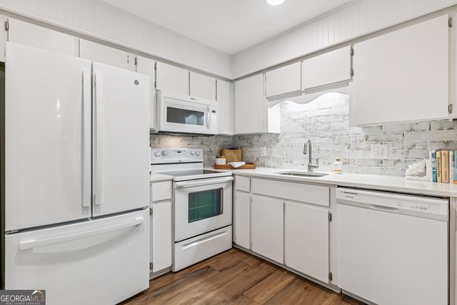 850 Mallery Street O7, St. Simons, GA 31522