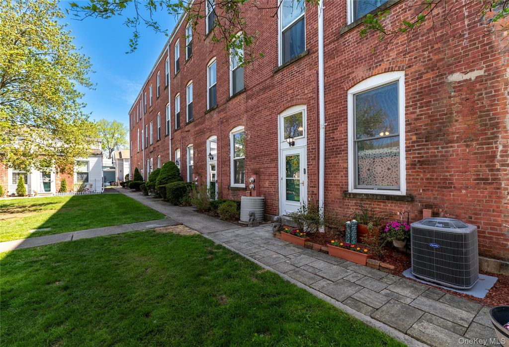 25 Village Mill, Haverstraw, NY 10927 — photo 5