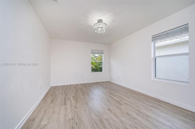 624 NE 5th St, Florida City, FL 33034