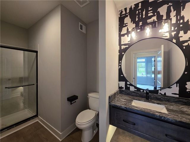 1205 Hampton Drive, Raymore, MO 64083