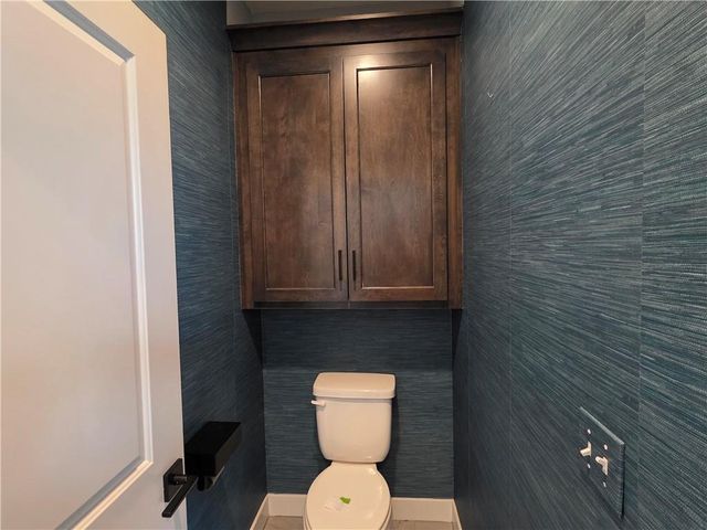 1205 Hampton Drive, Raymore, MO 64083