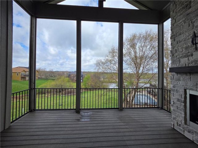 1205 Hampton Drive, Raymore, MO 64083