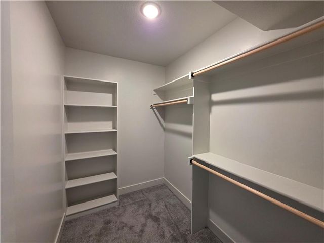 1205 Hampton Drive, Raymore, MO 64083