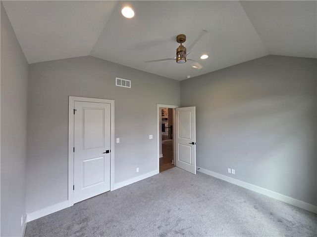 1205 Hampton Drive, Raymore, MO 64083