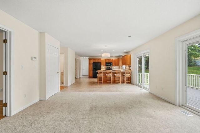 58 San Souci, South Hadley, MA 01075
