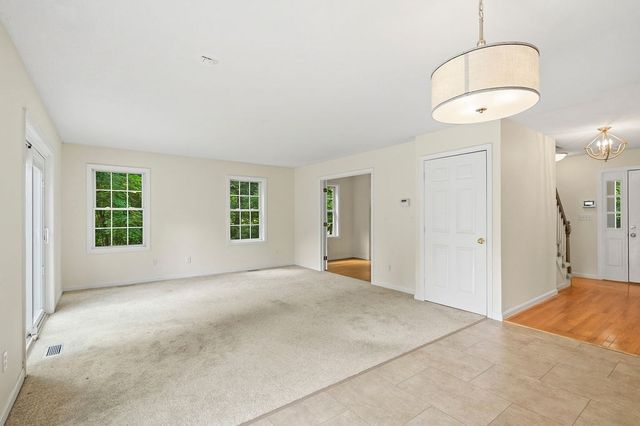 58 San Souci, South Hadley, MA 01075