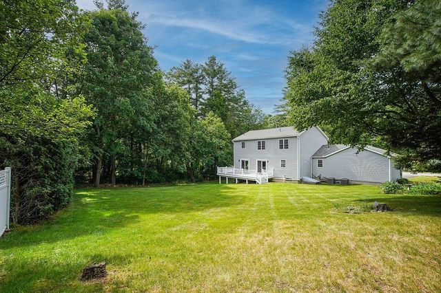 58 San Souci, South Hadley, MA 01075