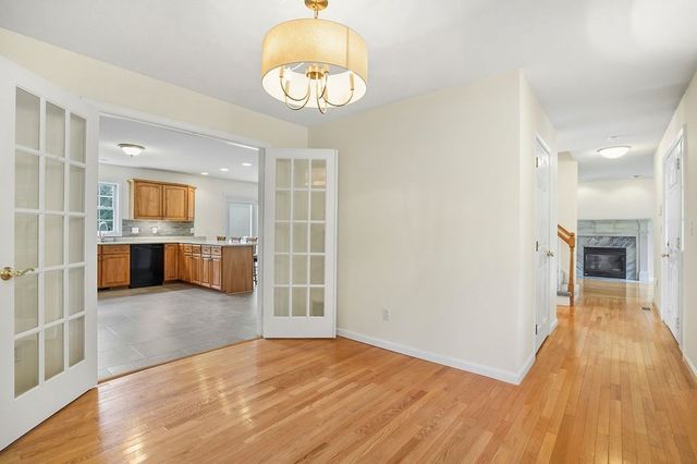 58 San Souci, South Hadley, MA 01075