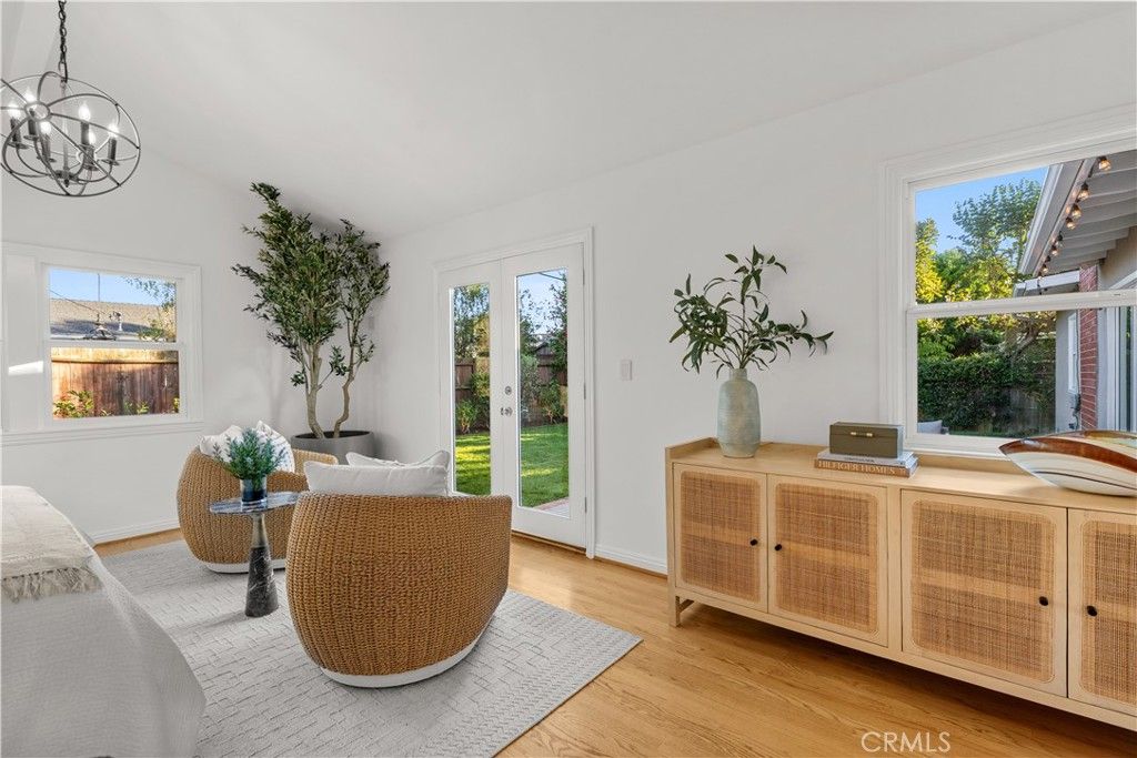 Image 14 of property listing at 1412 Vivian Lane, Newport Beach, CA 92660