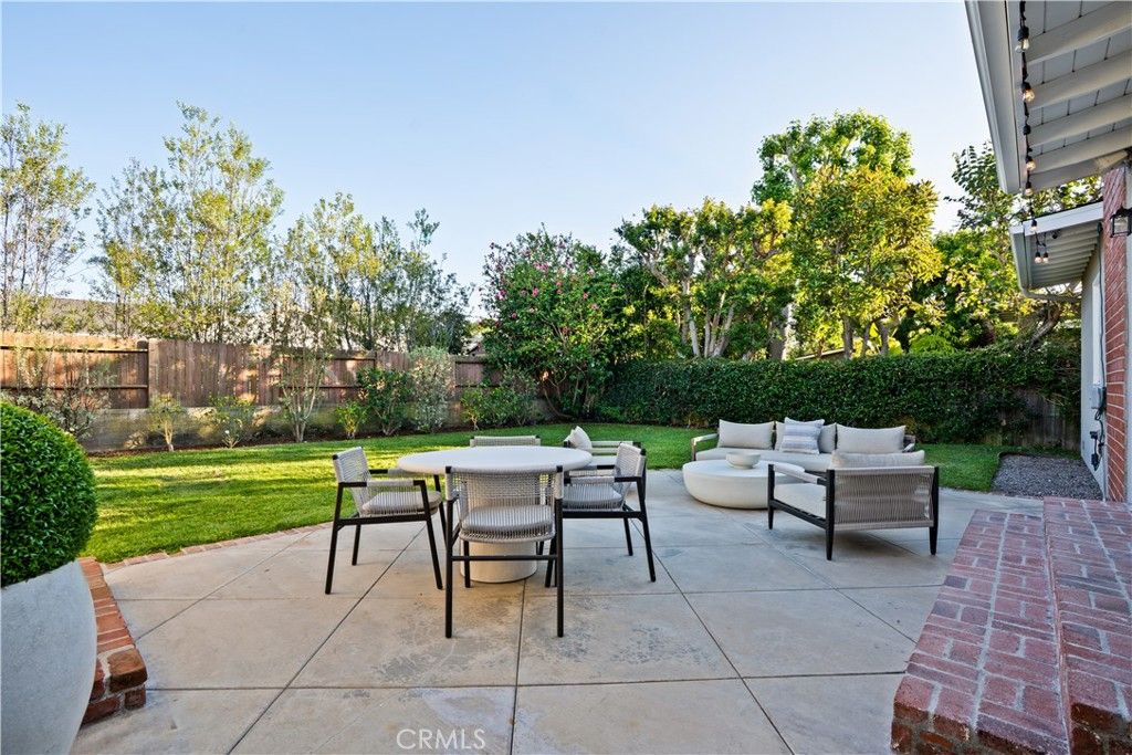 Image 21 of property listing at 1412 Vivian Lane, Newport Beach, CA 92660