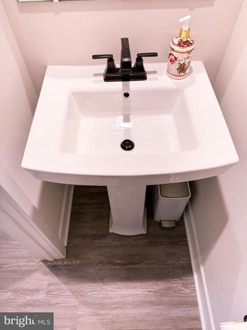 24604 CERVELO TER, Sterling, VA 20166