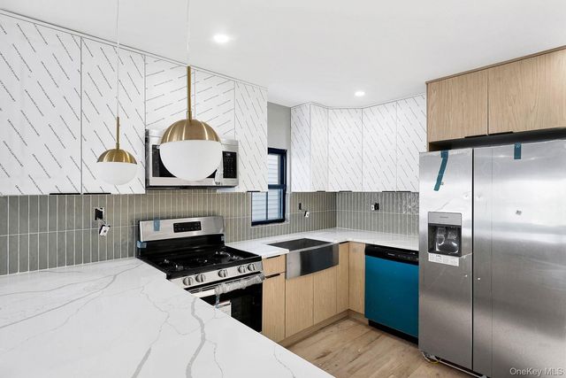 9318 Foster Avenue, Brooklyn, NY 11236