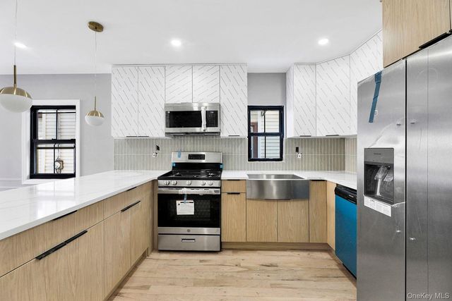 9318 Foster Avenue, Brooklyn, NY 11236