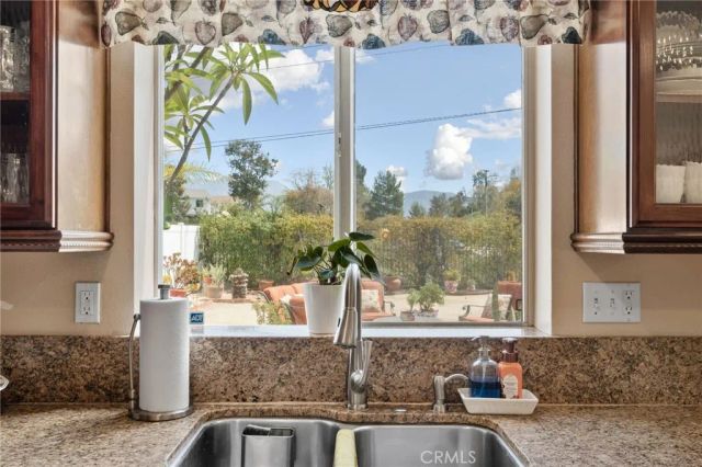 12200 Canyon Hill Avenue, Sylmar, CA 91342