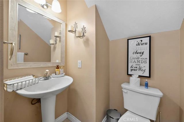 12200 Canyon Hill Avenue, Sylmar, CA 91342