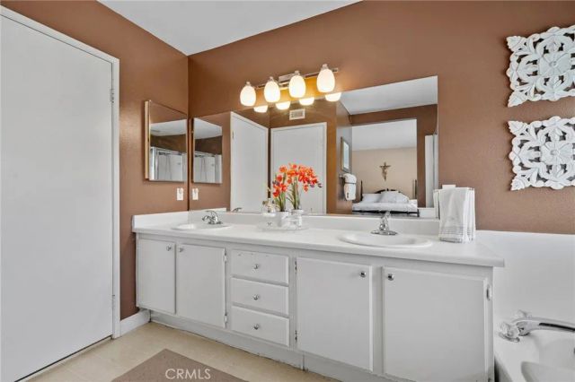 12200 Canyon Hill Avenue, Sylmar, CA 91342
