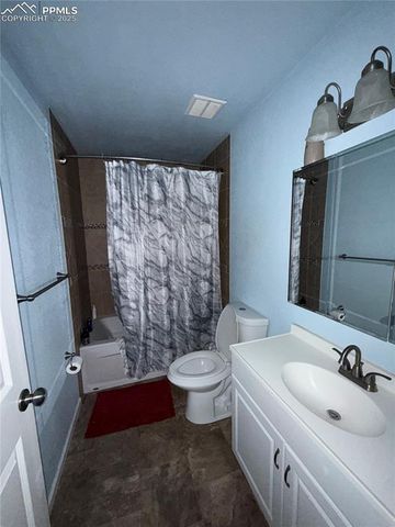 2369 Lexington Village Lane, Colorado Springs, CO 80916