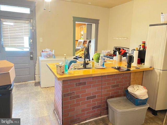 16 E HANOVER ST, Hanover, PA 17331