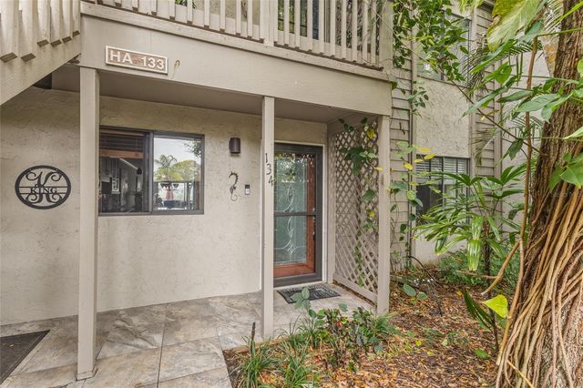 1633 BOATHOUSE CIRCLE 134, Sarasota, FL 34231