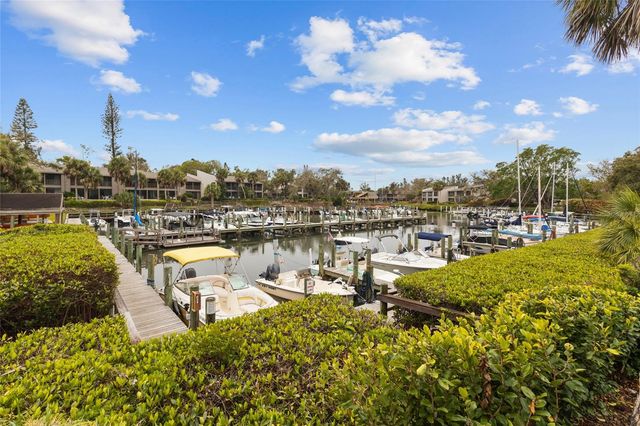 1633 BOATHOUSE CIRCLE 134, Sarasota, FL 34231