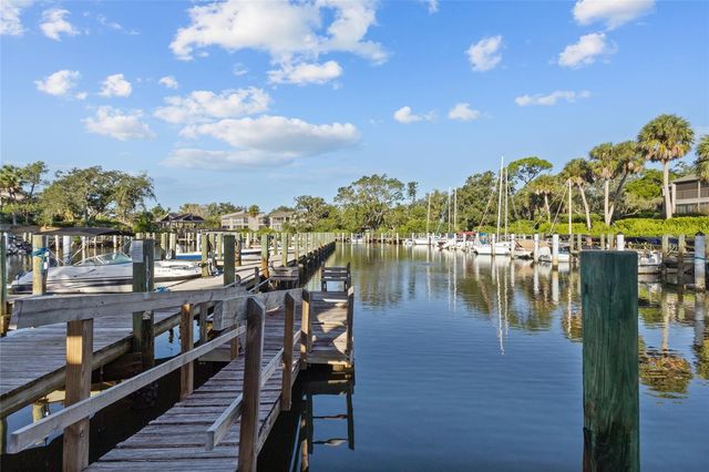 1633 BOATHOUSE CIRCLE 134, Sarasota, FL 34231