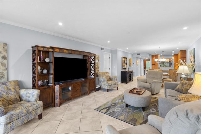 1633 BOATHOUSE CIRCLE 134, Sarasota, FL 34231