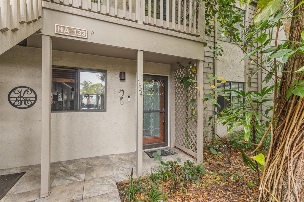 Image 2 of property listing at 1633 BOATHOUSE CIRCLE 134, Sarasota, FL 34231