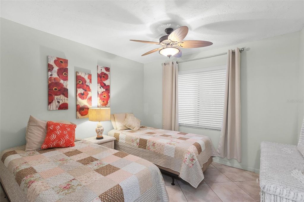 Image 17 of property listing at 1633 BOATHOUSE CIRCLE 134, Sarasota, FL 34231