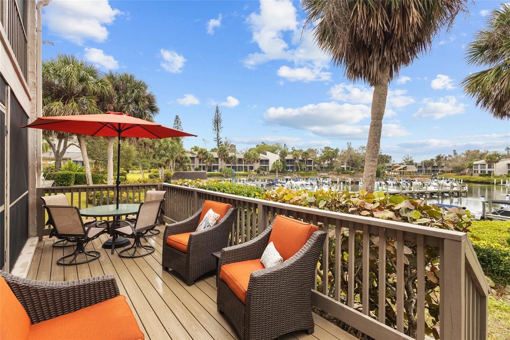 Image 22 of property listing at 1633 BOATHOUSE CIRCLE 134, Sarasota, FL 34231